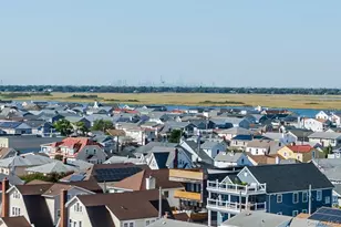 661 W Broadway, Long Beach, NY 11561 - Photo 47