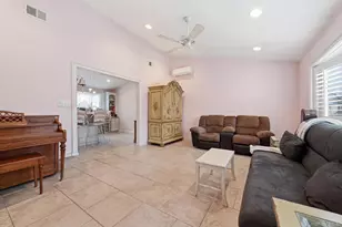 3965 Darby Ln, Seaford, NY 11783 - Photo 5