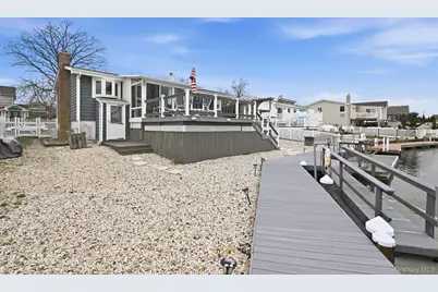 3965 Darby Lane, Seaford, NY 11783 - Photo 33