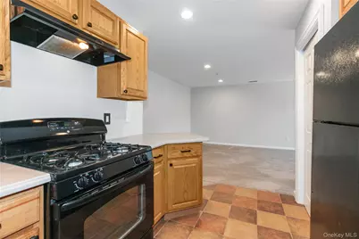 28 Lorien Place #4, Melville, NY 11747 - Photo 11