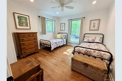 43B Old Squires Road, Hampton Bays, NY 11946 - Photo 15