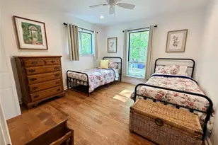 43B Old Squires Rd, Hampton Bays, NY 11946 - Photo 15