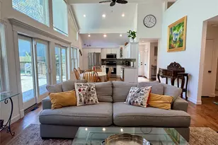 43B Old Squires Rd, Hampton Bays, NY 11946 - Photo 7