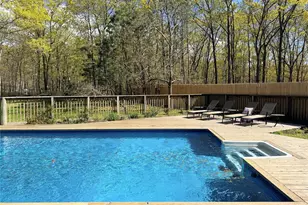 43B Old Squires Rd, Hampton Bays, NY 11946 - Photo 3