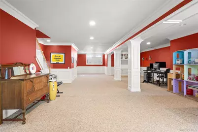 32 Avolet Court, Mount Sinai, NY 11766 - Photo 41