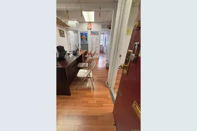 41-25 Kissena Boulevard 2FL #104, Flushing, NY 11355 - Photo 5