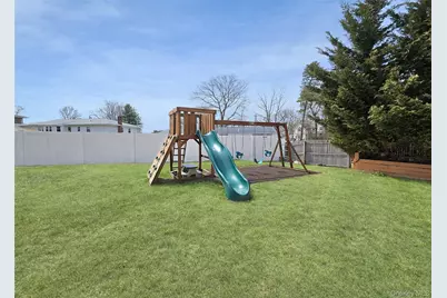310 Browns Road, Nesconset, NY 11767 - Photo 19
