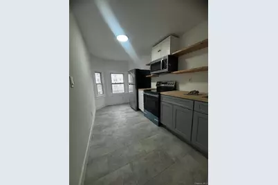 301 Warburton Avenue, Yonkers, NY 10701 - Photo 7