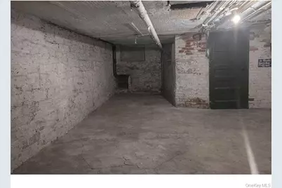 862 Woodward Avenue, Ridgewood, NY 11385 - Photo 15