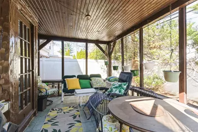 63 Marlborough Court, Rockville Centre, NY 11570 - Photo 25