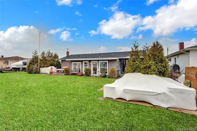 31 Roneck Court, Shirley, NY 11967 - Photo 25