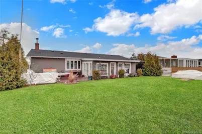31 Roneck Court, Shirley, NY 11967 - Photo 7