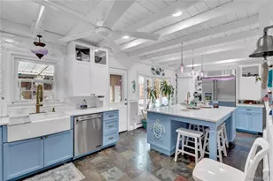 31 Roneck Ct, Shirley, NY 11967 - Photo 5