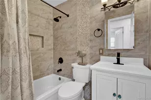 31 Roneck Ct, Shirley, NY 11967 - Photo 13