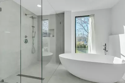 10 Bay View Drive, Hampton Bays, NY 11946 - Photo 43