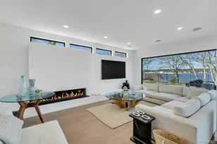 10 Bay View Dr, Hampton Bays, NY 11946 - Photo 11