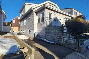 31 Huber Pl, Yonkers, NY 10704 - Photo 15
