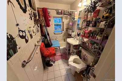 31 Huber Place, Yonkers, NY 10704 - Photo 3