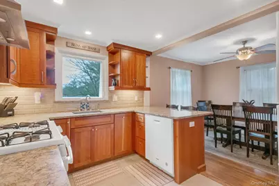 250 Fifth Street, Mamaroneck, NY 10543 - Photo 5