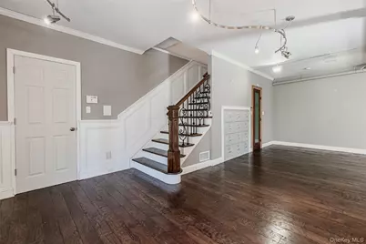 606 E Jericho Turnpike, Huntington Station, NY 11746 - Photo 7
