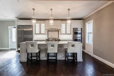 606 E Jericho Turnpike, Huntington Station, NY 11746 - Photo 5