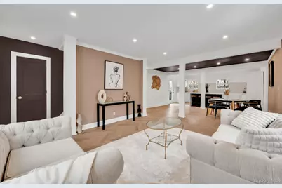 48 Sperry Court, New Hyde Park, NY 11040 - Photo 5