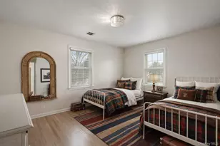 30 Alicia Ct, Hempstead, NY 11550 - Photo 19