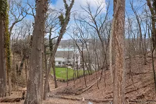 61 Preston St, Huntington, NY 11743 - Photo 39