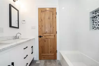 61 Preston Street, Huntington, NY 11743 - Photo 29