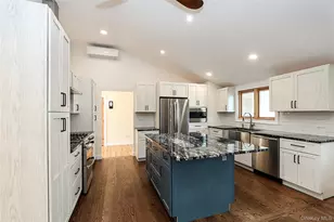 61 Preston St, Huntington, NY 11743 - Photo 9