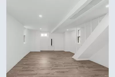 1062 Calhoun Avenue, Bronx, NY 10465 - Photo 27