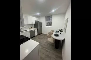 1062 Calhoun Ave, Bronx, NY 10465 - Photo 7