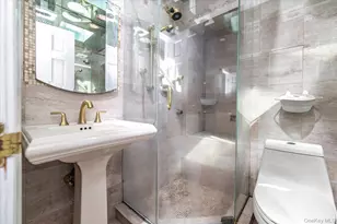 65 Shore Dr S, Copiague, NY 11726 - Photo 15