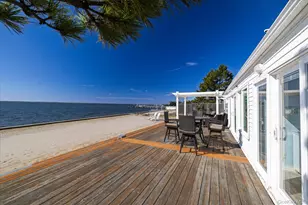 65 Shore Dr S, Copiague, NY 11726 - Photo 17