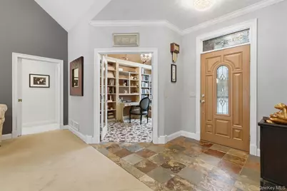 6 Foxwood Road, New Paltz, NY 12561 - Photo 5