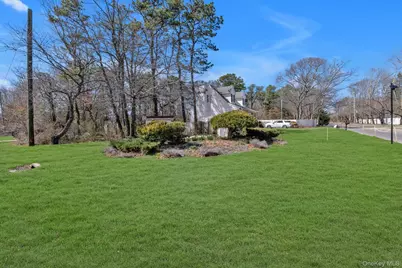 502 Station Road, Bellport, NY 11713 - Photo 13