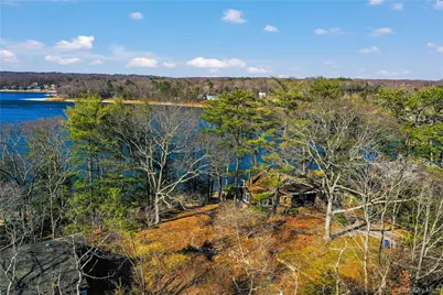 97 Lakeside Trail, Ridge, NY 11961 - Photo 25