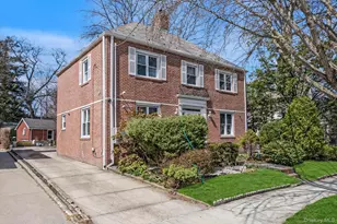 84-16 Charlecote Ridge, Jamaica, NY 11432 - Photo 25