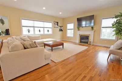 5 Dogwood Lane, East Moriches, NY 11940 - Photo 7