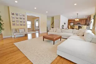 5 Dogwood Ln, East Moriches, NY 11940 - Photo 9