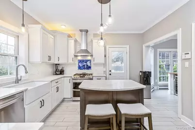 26 Box Tree Road, East Quogue, NY 11942 - Photo 17
