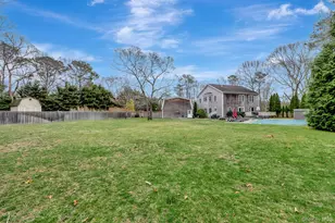 26 Box Tree Rd, East Quogue, NY 11942 - Photo 9