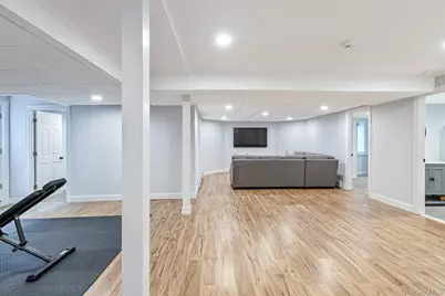 26 Box Tree Road, East Quogue, NY 11942 - Photo 41