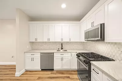 5 Jacqueline Way, North Babylon, NY 11703 - Photo 13