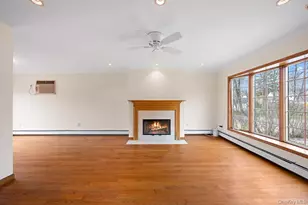 8 Grady Ct, Great Neck, NY 11023 - Photo 11