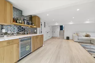 21 Dunhill Rd, New Hyde Park, NY 11040 - Photo 13