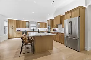 21 Dunhill Rd, New Hyde Park, NY 11040 - Photo 7