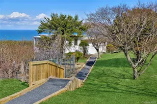 2 Dolphin Way, Riverhead, NY 11901 - Photo 5