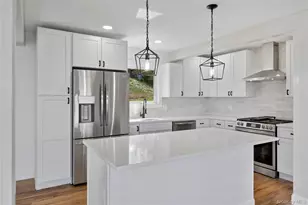 2 Dolphin Way, Riverhead, NY 11901 - Photo 9