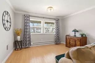 47 Forge Ln, Coram, NY 11727 - Photo 5